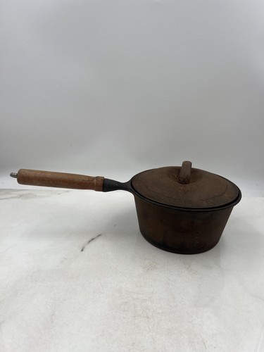 Vintage cast iron - sauce, pan
