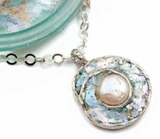 Roman Glass Pendent Round