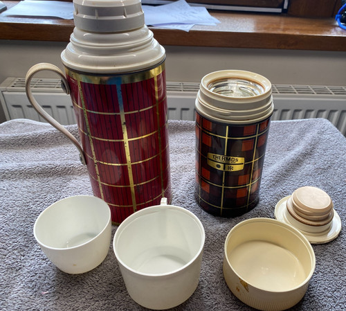 Vintage thermos flask the big - vintage,
