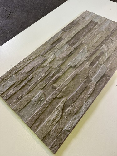 Slate effect porcelain floor - effect,
