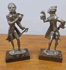 2 X Peltro Cesellato Mano