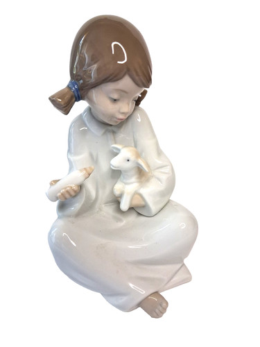 Very cute lladro nao - figure, ~