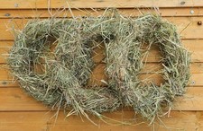 3x Meadow Hay Wreath Ring Chew