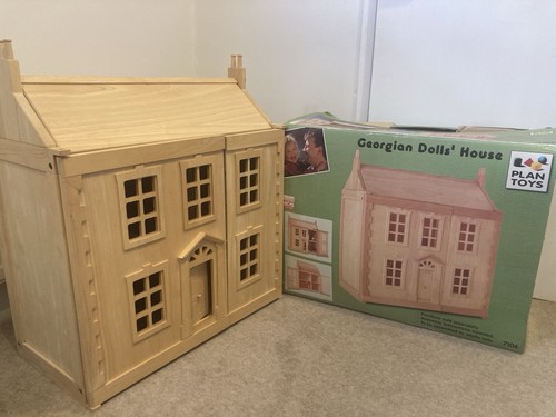 Wooden georgian dollhouse - georgian,