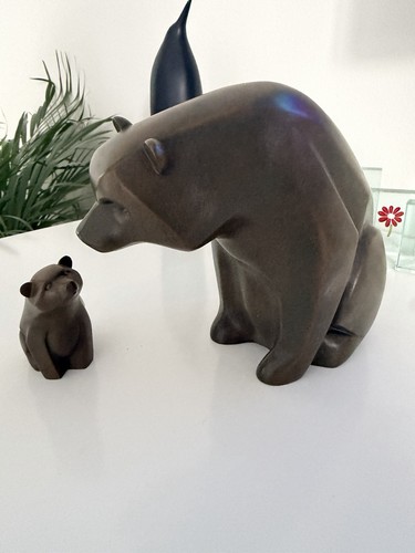 Artforum bears bnib - artforum,