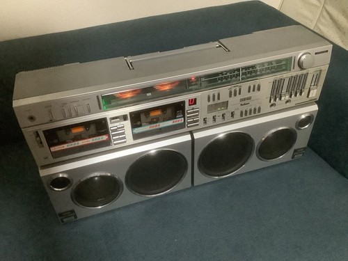 Toshiba s98 vintage boombox - toshiba,