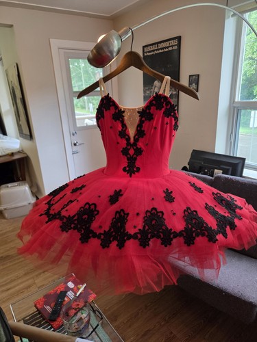 Professional red black - red,