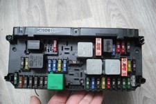 A2045455401   MERCEDES W204 CLASS SAM UNIT FUSE BOX CONTROL MODULE