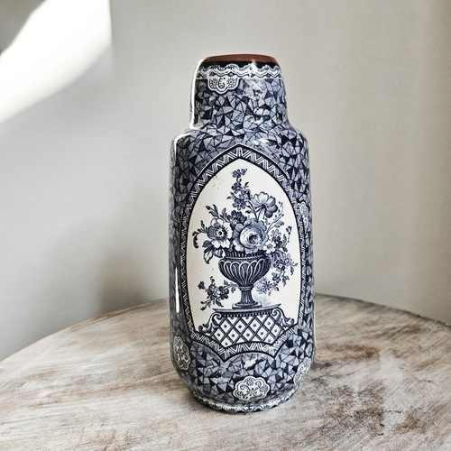 Royal bonn blue - blue, white