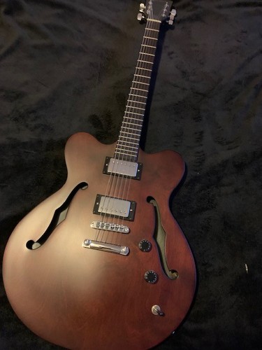 Hofner very thin - guitar, never