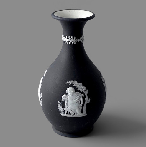 Antique wedgwood jasperware - an,