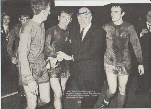 Manchester united wembley 68 - manchester,
