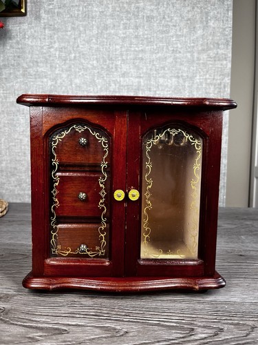 Vintage style wooden jewellery - vintage,
