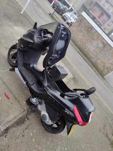 Piaggio xevo 125 stripping - xevo,