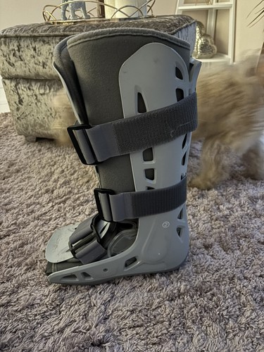 Medium air cast soft - air,