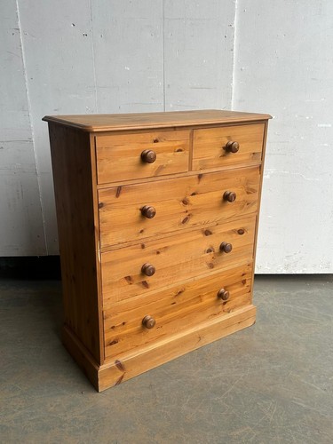 Modern pine chest drawers - of,