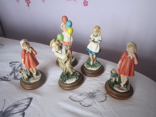 Group small vittorio - of,