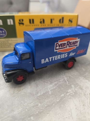 Vanguards leyland comet box - leyland,