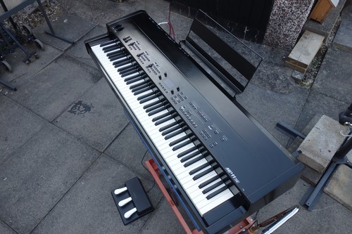 Kawai mp11se stage piano - ,