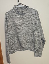 Kyodan Outdoor Sz M Black White Mock Neck Long Sleeve Pullover Top EUC 