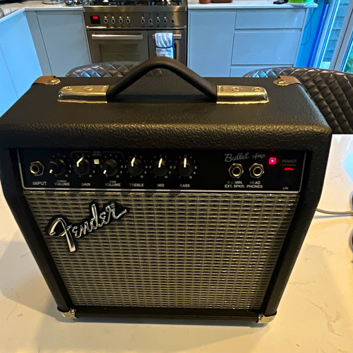 Fender bullet amp 15w - bullet,