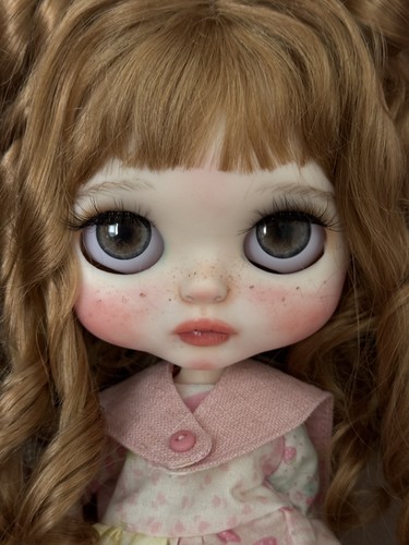 Ooak custom blythe doll with - ooak,