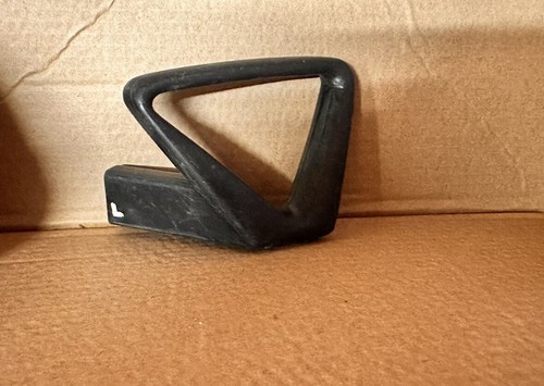Mercedes benz w124 seatbelt - mercedes,