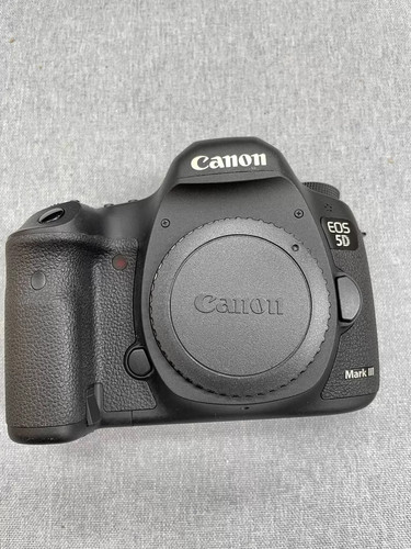 Canon eos mark - canon,