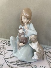 Lladro Cat Nap 5640 Figurine Puppy Dog