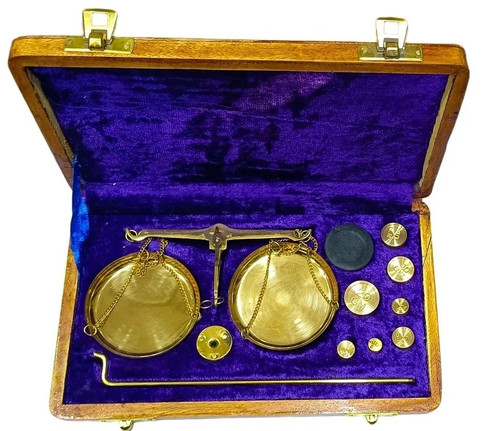 Vintage brass polished balance - brass,