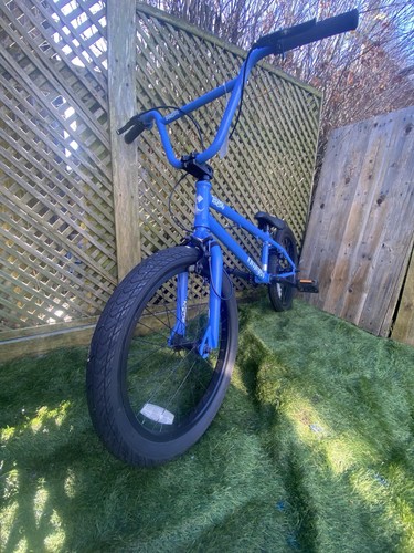 Total bmx catalyst blue - total,