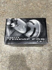 Oakley Thump Pro MP3 Polished Black Grey     512 MB Memory Music Player