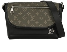 Louis Vuitton Pulse Messenger
