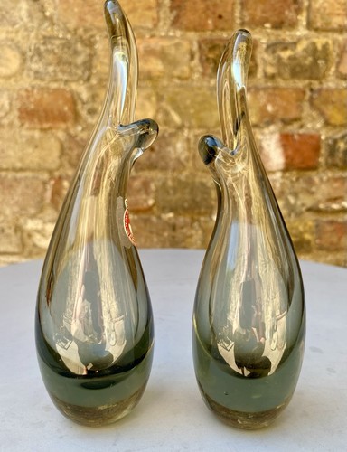 Duckling vase pair - 2, vase.