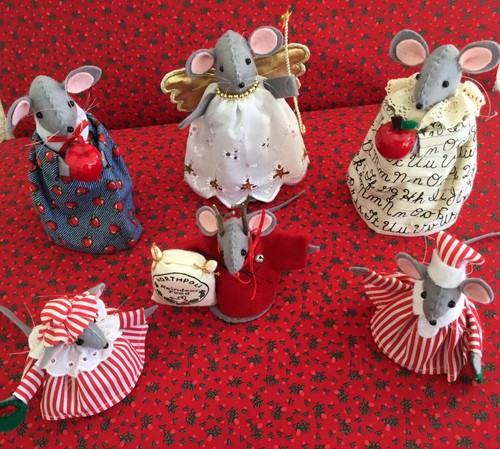 Six felt mice standing - mice, standing/hanging