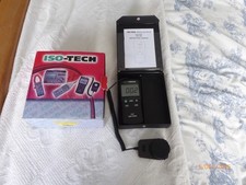 ISO-TECH Digital Light Meter