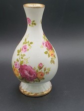 NEWHALL ENGLISH FINE BONE CHINA Vase  14cm Tall