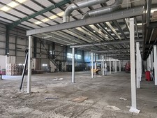 Mezzanine Floor 6.2m x 32.5m |