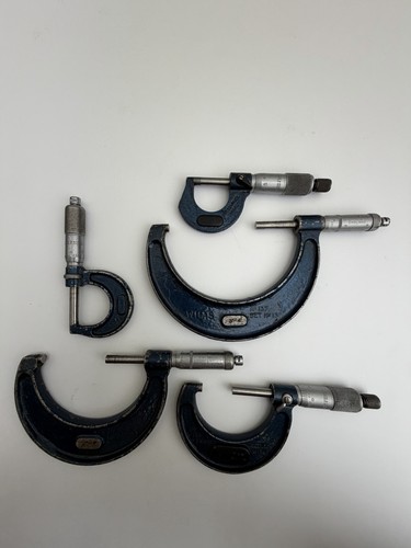 Moore wright micrometer set - &,