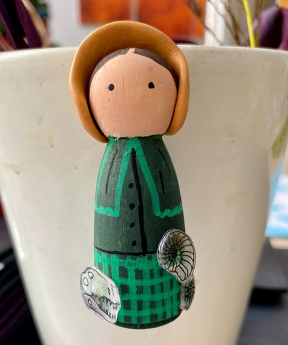 Mary anning wooden peg - mary, doll
