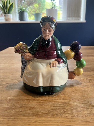 Royal doulton teapot old - doulton,