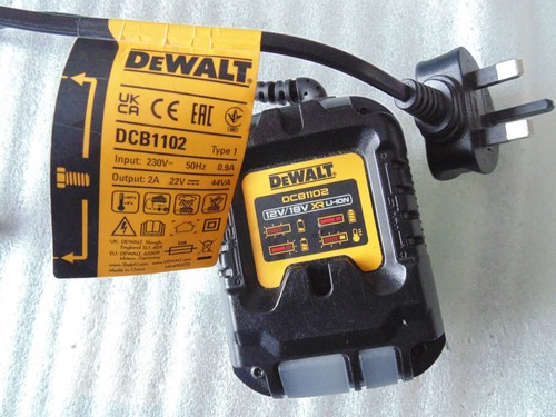 Dewalt dcb1102 12v 18v - dcb1102, compact