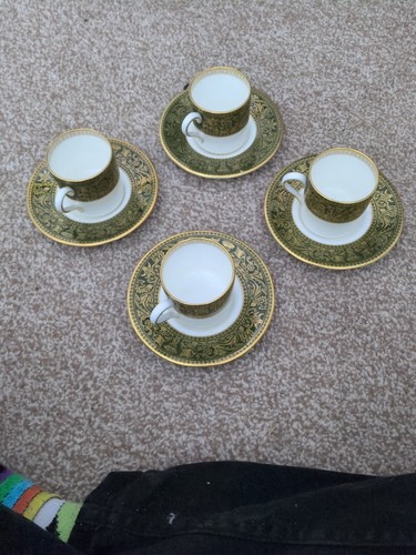 Four wedgewood florentine - four,