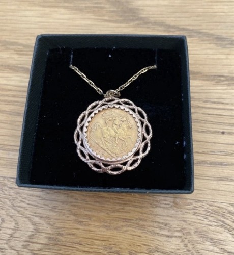 Solid gold half sovereign - solid,