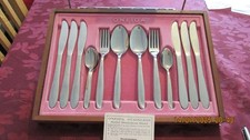 ONEIDA STAINLESS STEEL CUTLERY