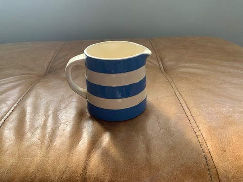 Cloverleaf milk jug - -,