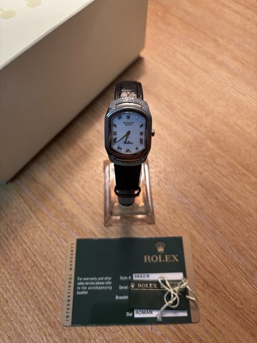 Rolex cellini women 18k - women's,