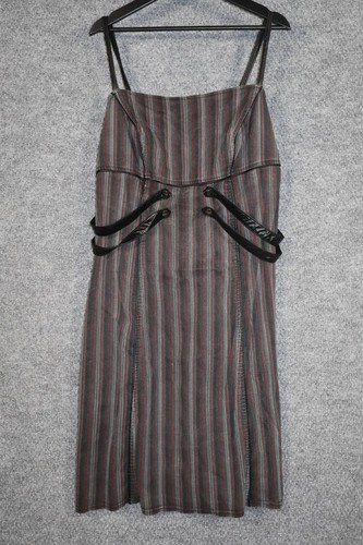 Lip service pinstriped - service,