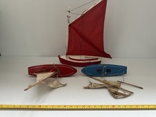 Vintage Display Pond Yacht