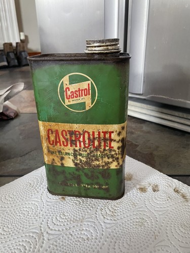 Old castrol oil can - old,